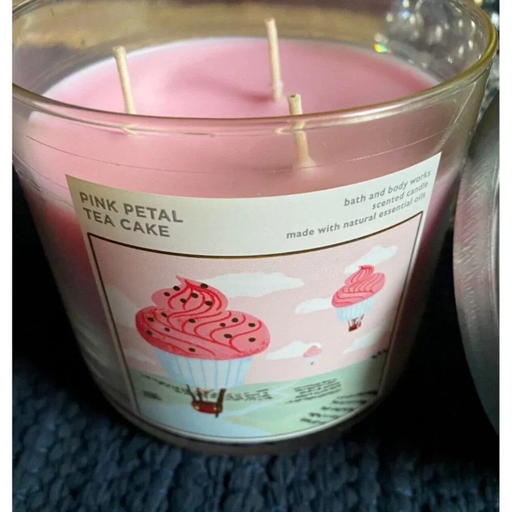 New Bath & Body Works 3-Wick Pink Petal Tea Cake Candle 14.5 oz - Great Gift!